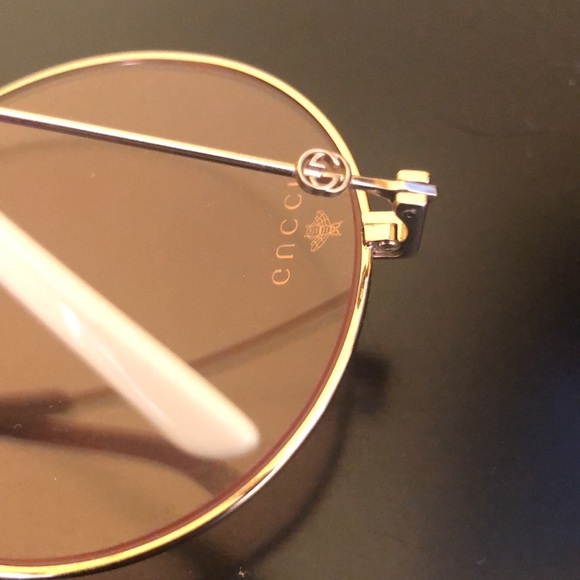 Gucci Round Thin Gold Framed Sunglasses With Case, Dust Bag, Cloth & Care Card - Picture 8 of 13